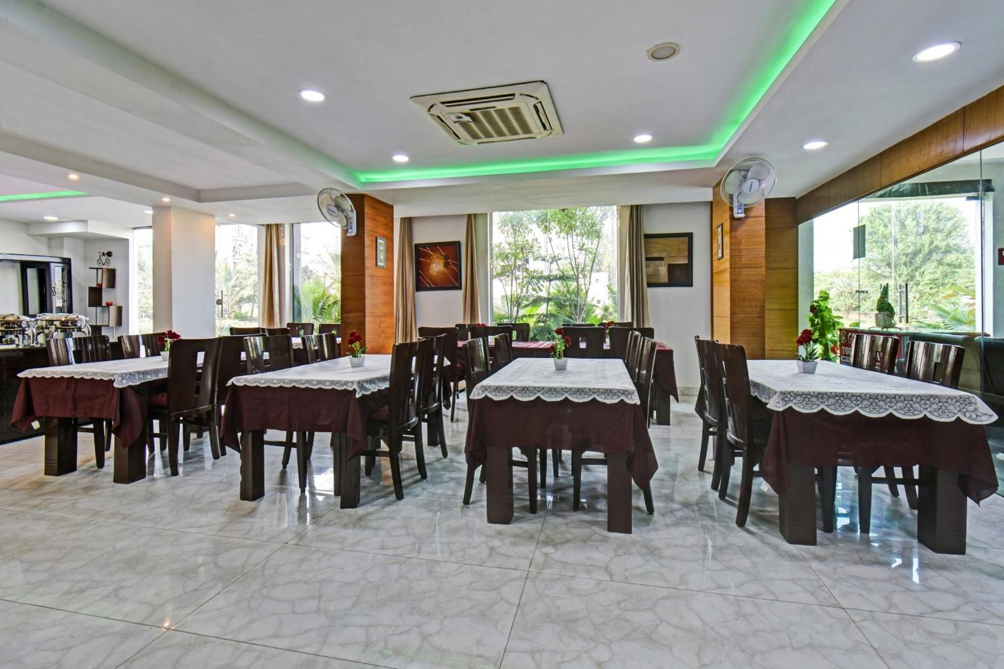 Townhouse Classio Suites เชอร์ดี ภายนอก รูปภาพ